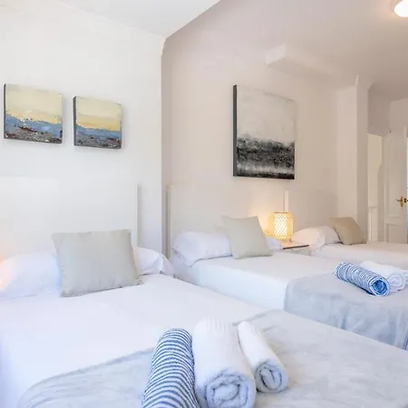 Giovanni - Center - Heated Pool *