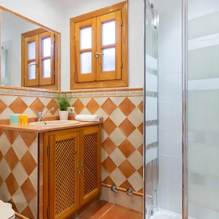 Villa Giovanni - Center - Heated Pool