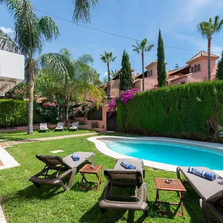 Villa Giovanni - Center - Heated Pool *