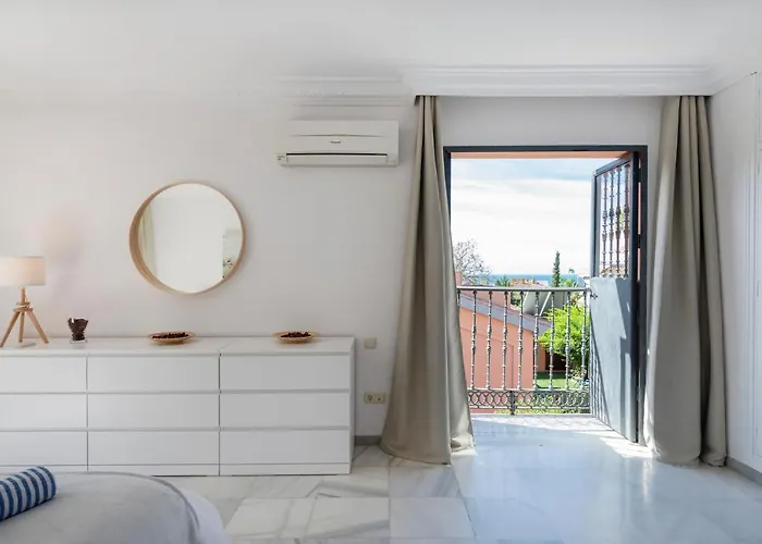 Giovanni - Center - Heated Pool * Marbella