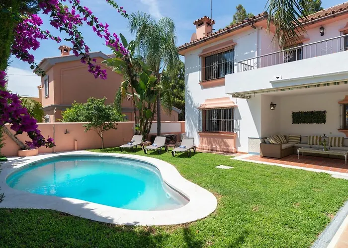 Giovanni - Center - Heated Pool *