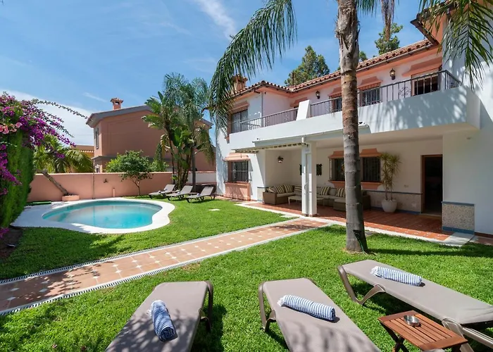 Villa Giovanni - Center - Heated Pool