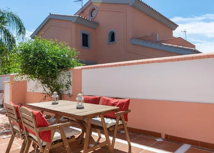 Villa Giovanni - Center - Heated Pool *