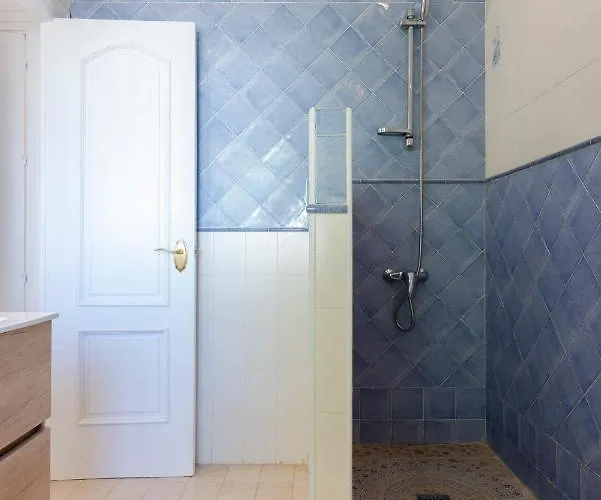 Giovanni - Center - Heated Pool