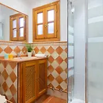 Willa Giovanni - Center - Heated Pool
