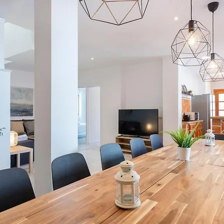 Giovanni - Center - Heated Pool Вілла *