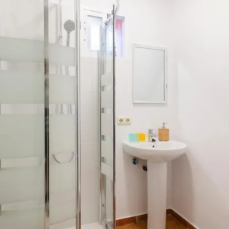 Giovanni - Center - Heated Pool