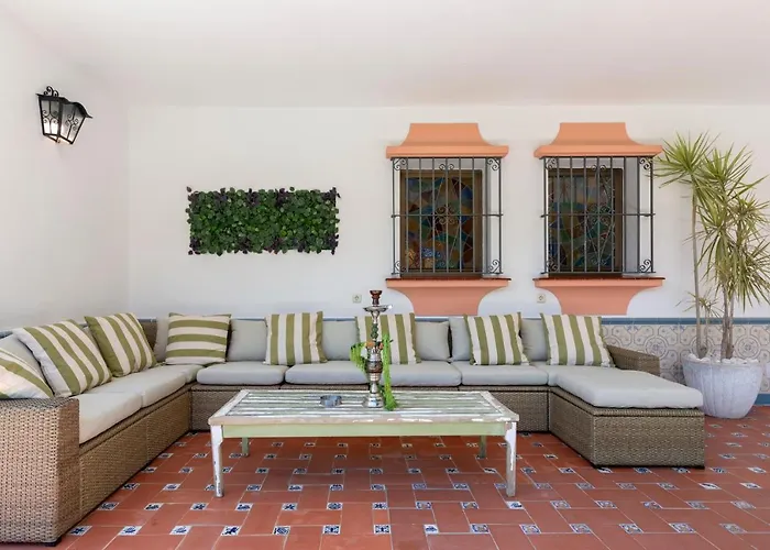 Giovanni - Center - Heated Pool